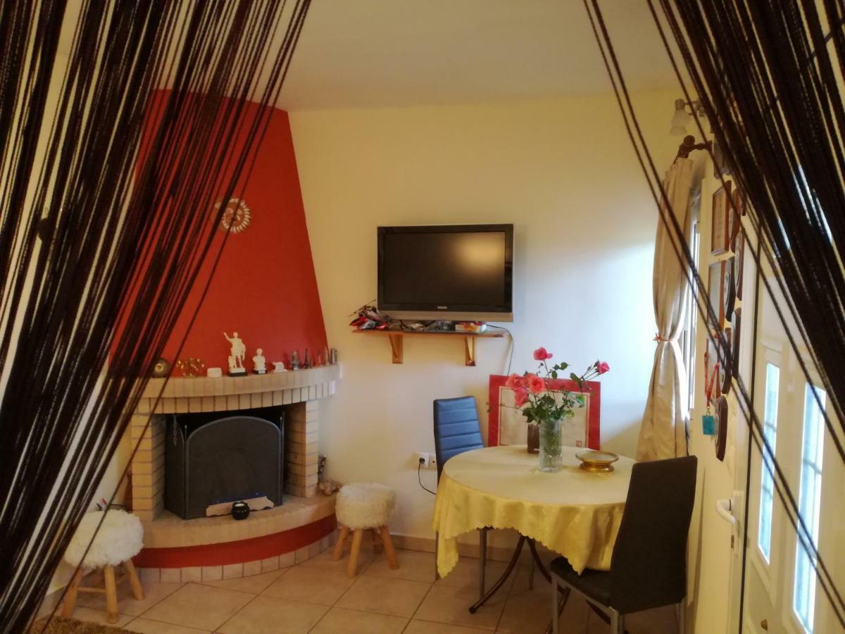 Relaxing Beautiful Holiday Home Lávrion Zewnętrze zdjęcie